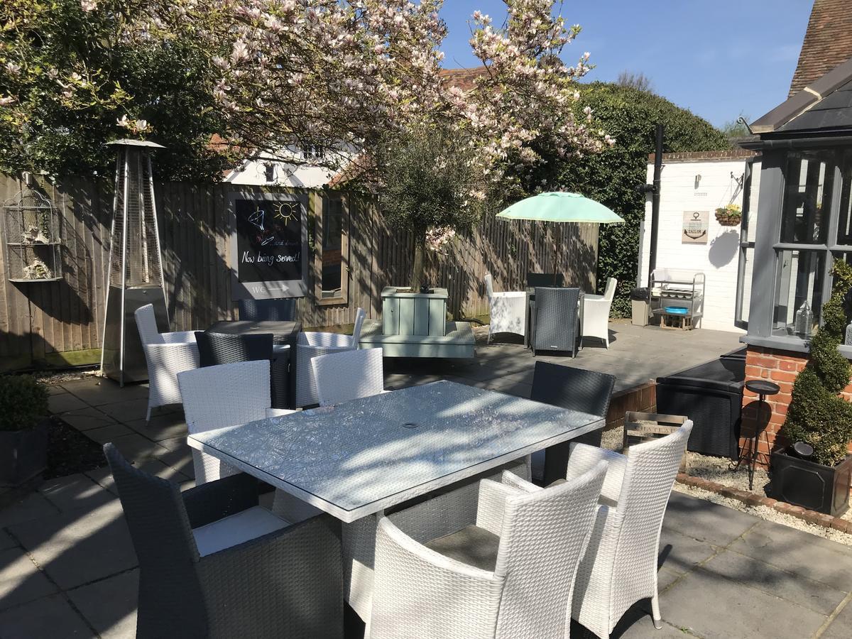 The Dog At Wingham Hotel Buitenkant foto